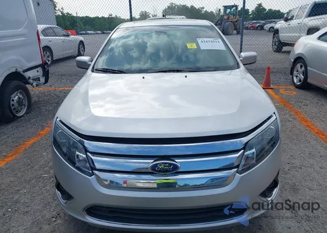 2011 Ford Fusion Hybrid z USA, uszkodzony, nr VIN 3FADP0L34BR208880